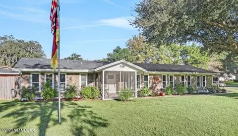 7845 Knoll N Dr, Jacksonville, FL 32221