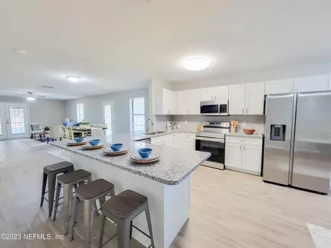 3913 Eunice Rd, Jacksonville East, FL 32250
