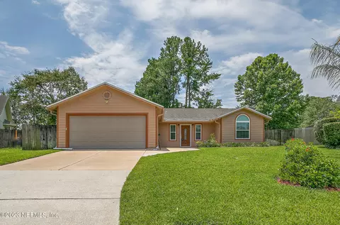 7942 Honeysuckle Rose Ln, Jacksonville, FL 32244