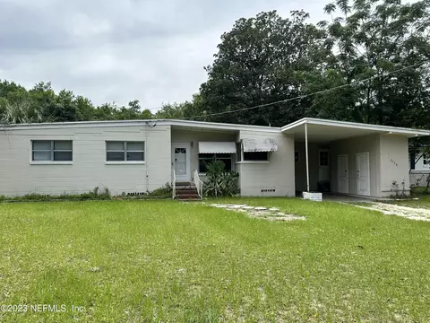 3756 Aldington Dr, Jacksonville, FL 32210