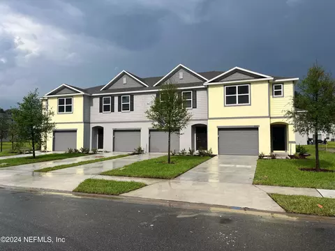 10489 Keegan Ct, Jacksonville, FL 32218