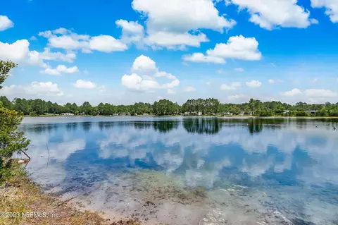 5210 Island Lake Dr, Jacksonville, FL 32226