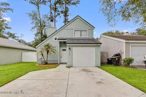 6653 Periwinkle Dr, Jacksonville, FL 32244