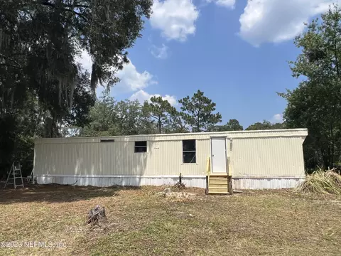 22315 NE 105th Ter, Fort Mc Coy, FL 32134