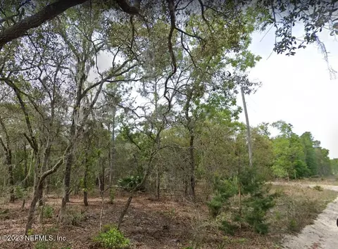 6 Dovil Street, Interlachen, FL 32148