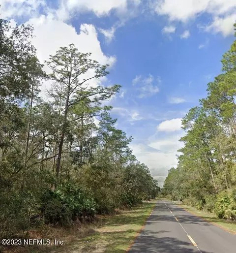 19 Dixon Street, Interlachen, FL 32148