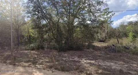 37 Walter Avenue, Interlachen, FL 32148