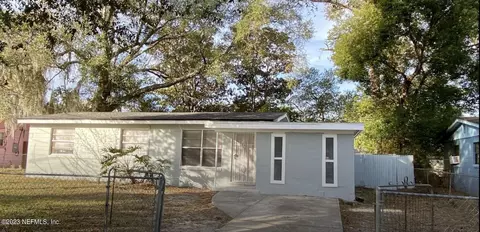 9118 Castle Blvd, Jacksonville, FL 32208