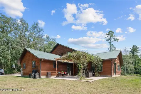 120 Wippletree Ct, Palatka, FL 32177