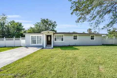 7076 Sonora N Dr, Jacksonville, FL 32244
