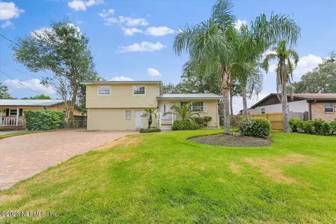 10736 Karen Gale Ln, Jacksonville, FL 32225