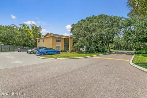 8 Brigantine Ct, Saint Augustine, FL 32080