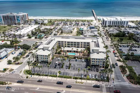 525 N 3rd St #208, Jacksonville Beach, FL 32250