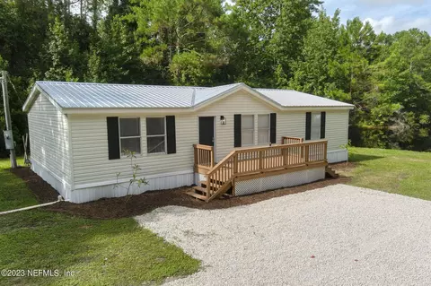 142 Sesame St, Palatka, FL 32177