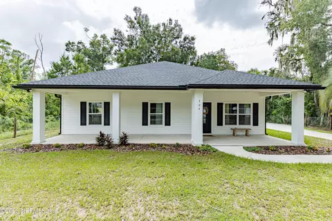 704 S Highland Ave, Green Cove Springs, FL 32043