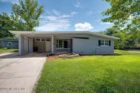 2043 Monteau Dr, Jacksonville, FL 32210