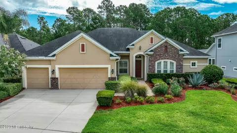 3719 Burnt Pine Dr, Jacksonville, FL 32224