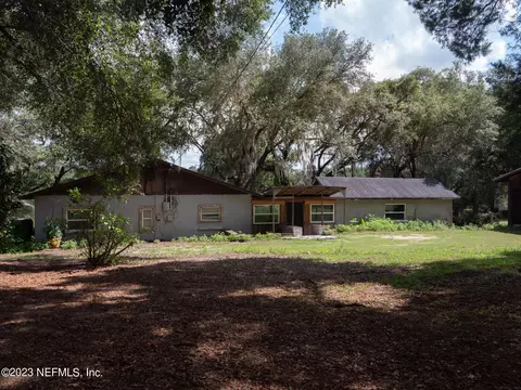 107 Lake Carleton Dr, Melrose, FL 32666