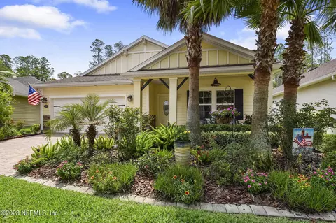 131 Aspen Leaf Dr, Jacksonville East, FL 32081