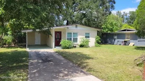 4426 Bessie Cir W, Jacksonville, FL 32209