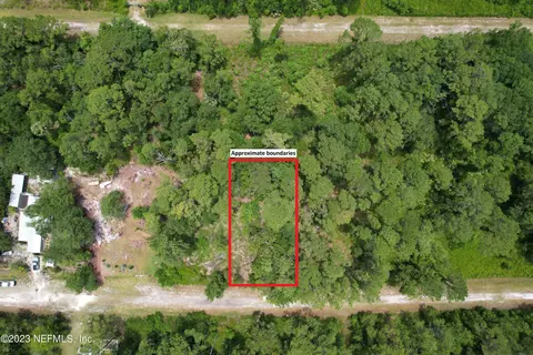 211 Gardenia Ave, Georgetown, FL 32139