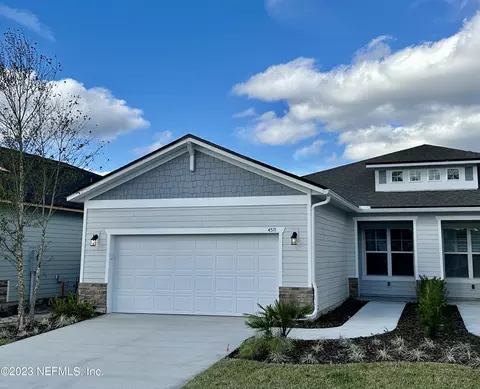 4511 Sun Garden Dr, Jacksonville, FL 32257