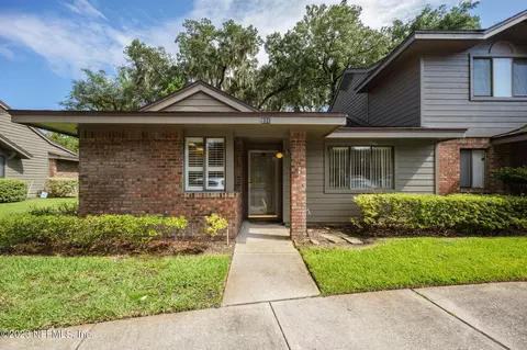 1909 University Blvd S #801, Jacksonville, FL 32216