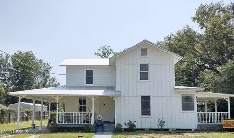 327 College St S, Macclenny, FL 32063