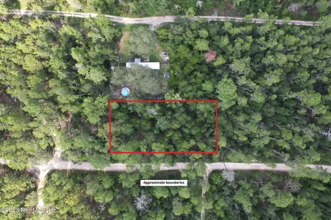 608 Minnesota Ave, Satsuma, FL 32189