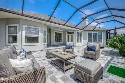 8026 Pine Lake Rd, Jacksonville, FL 32256