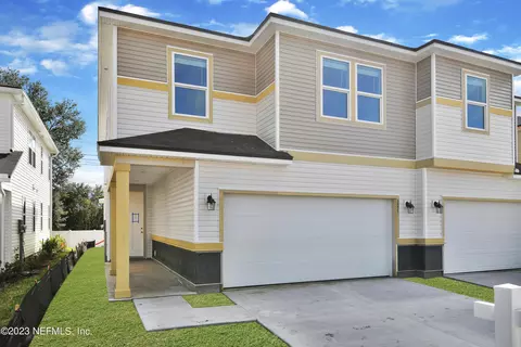 6875 Mirage St, Jacksonville, FL 32244