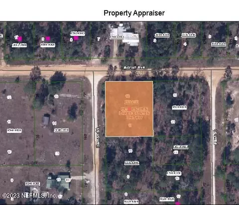 209 Adrian Ave, Interlachen, FL 32148
