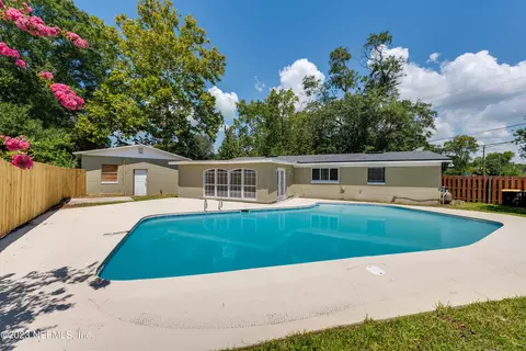 6658 Lucente Dr, Jacksonville, FL 32210