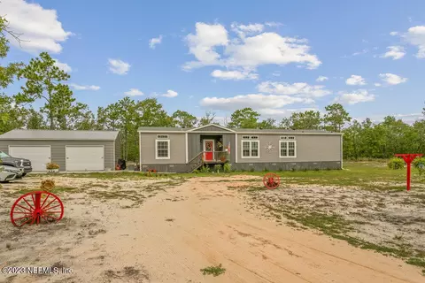 152 Doe Trl, Hawthorne, FL 32640