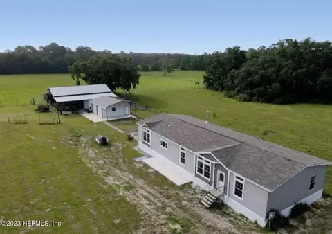 1255 Huntington Rd, Crescent City, FL 32112