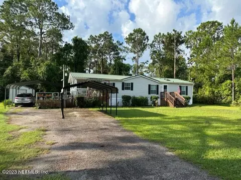 205 Hanselman Ave, Crescent City, FL 32112