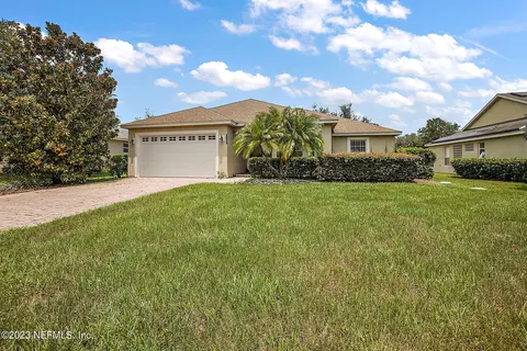 13609 Biscayne Grove Ln, Grand Island, FL 32735