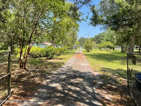 16263 N Main St, Jacksonville, FL 32218