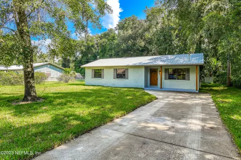 112 Woodlawn Rd, Satsuma, FL 32189