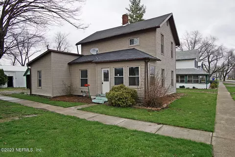 401 E Green St, Butler, IN 46721 photo 1
