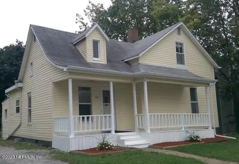 305 E Columbia St, Danvers, IL 61732 photo 1
