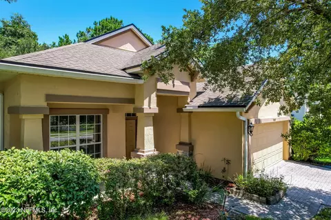 96015 Windsor Dr, Yulee, FL 32097