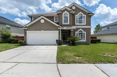9212 Prosperity Lake Dr, Jacksonville, FL 32244