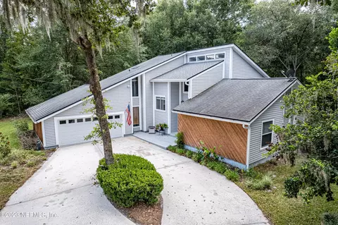 2829 Fisher Cir, Middleburg, FL 32068