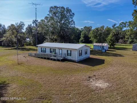 891 State Rd #20, Interlachen, FL 32148