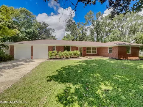 1122 Las Robida Dr, Jacksonville, FL 32211