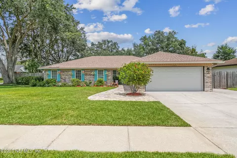 12403 Running River S Rd, Jacksonville, FL 32225