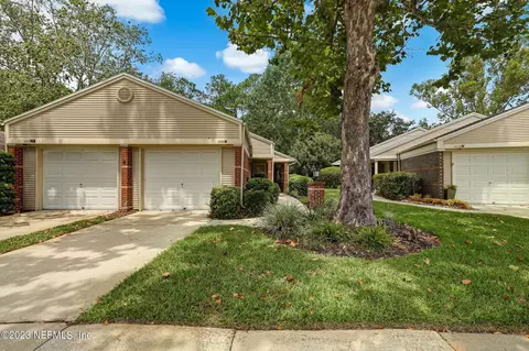 4510 Middleton Park Cir W, Jacksonville, FL 32224