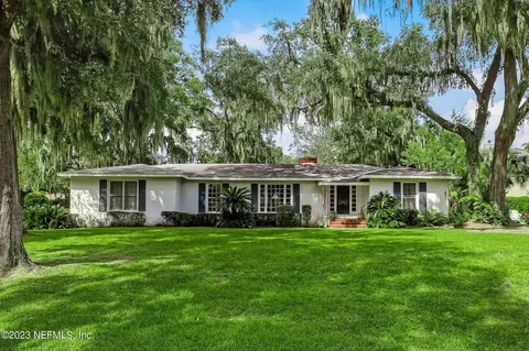 4539 Ortega Forest Dr, Jacksonville, FL 32210