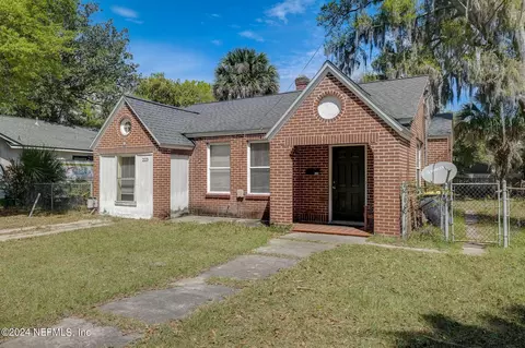 223 W 61st St, Jacksonville, FL 32208